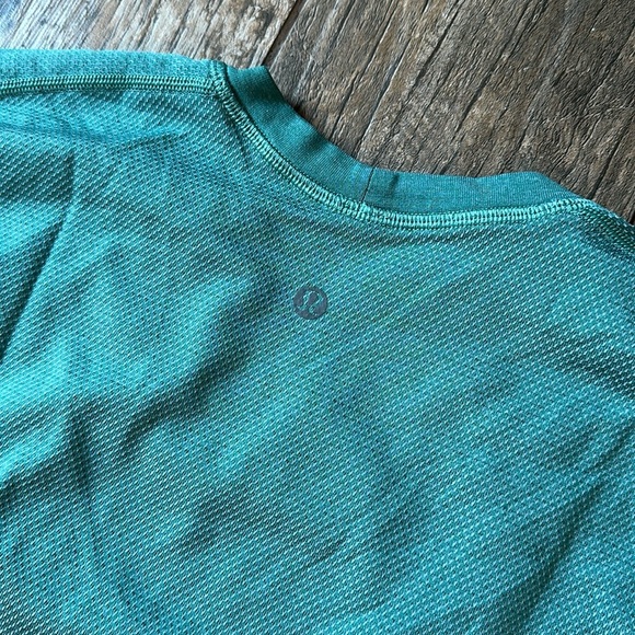 Lululemon mens tee teal green medium - Picture 5 of 5